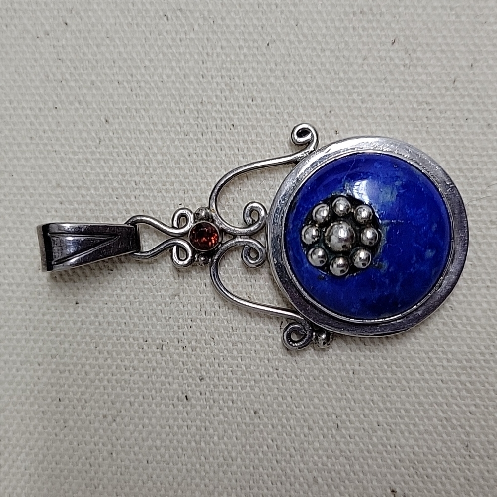 925 Sterling Silver - Vintage Pendant with Blue Stone